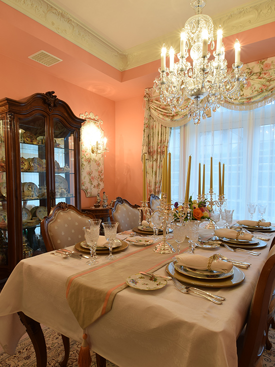 Dining Room & Kitchen